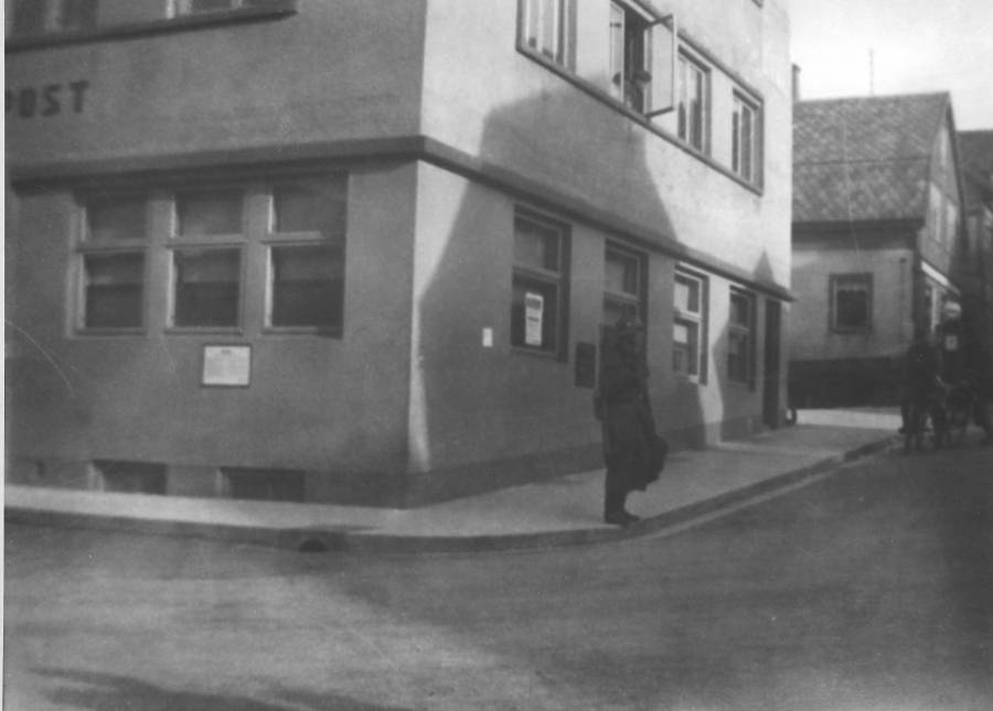 tysk-vakt-ved-telegrafen-df2205.jpg